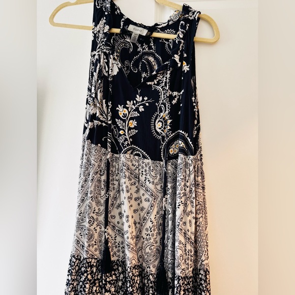 Cupio Black and White Patterned Maxi Skirt - Picture 8 of 9